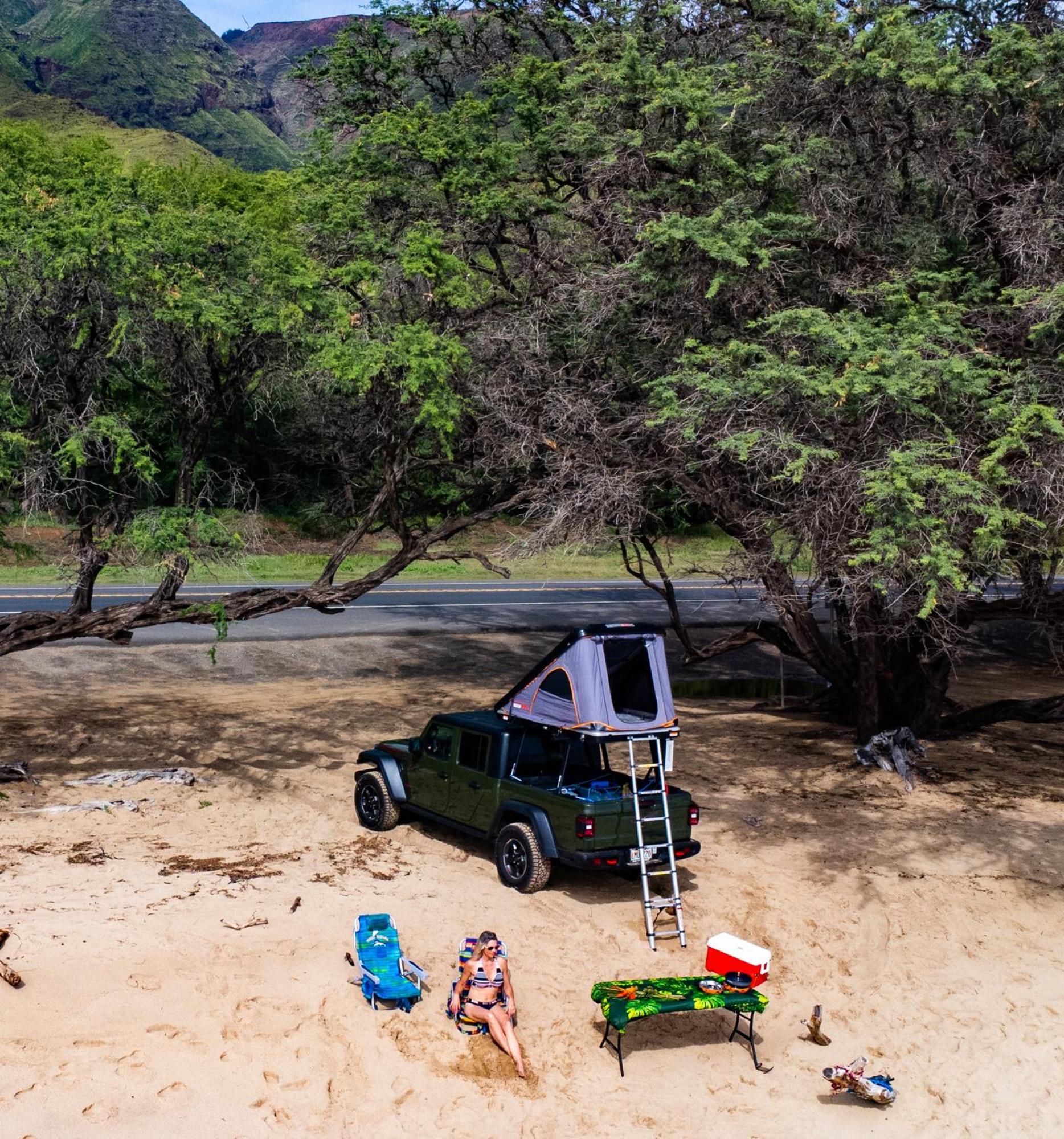 קאהולוי Campcar Maui Jeeps Suvs Hybrid Camper Van Rentals With Equipment And Travel Advice מראה חיצוני תמונה